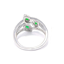 Charger l&#39;image dans la galerie, Silver Emerald And Clear Cubic Zirconia Ring